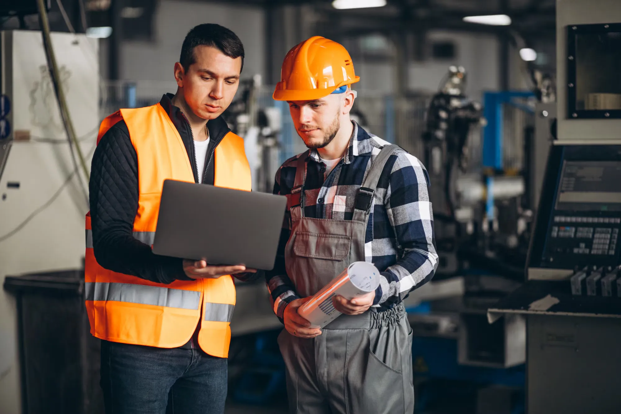 imgi_10_two-colleagues-factory_1303-14331